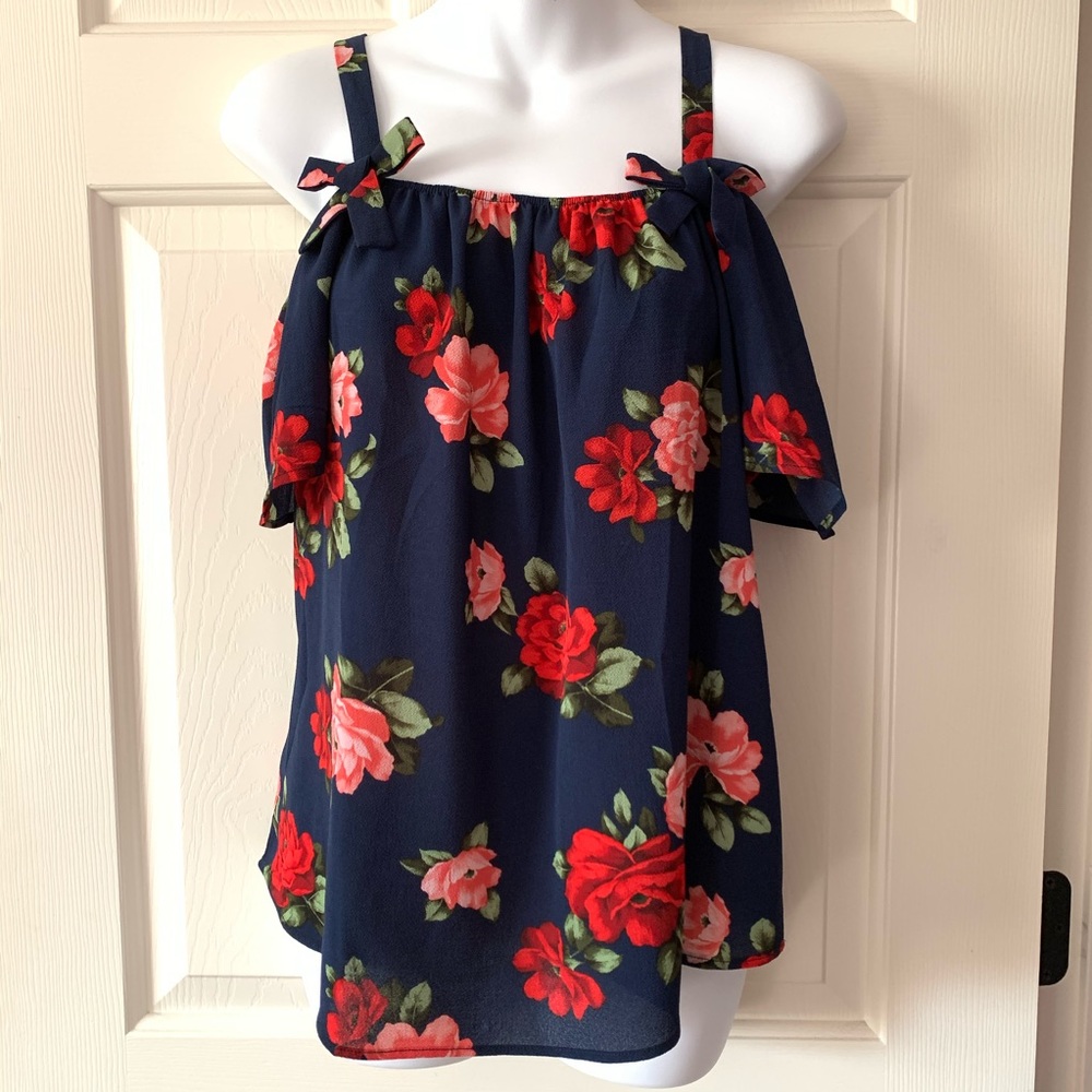 Papaya | Off the Shoulder Blue Floral Top